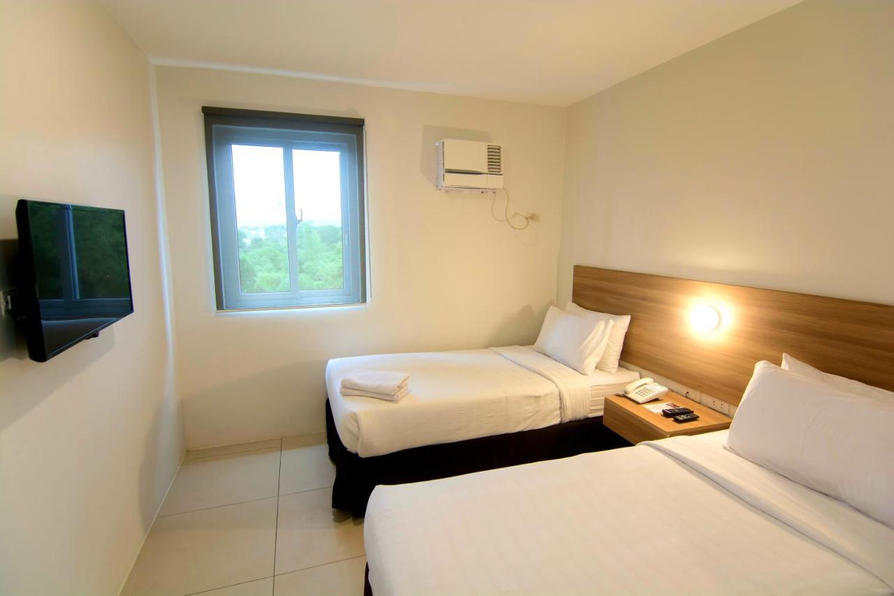 Mango Suites Tuguegarao Zewnętrze zdjęcie