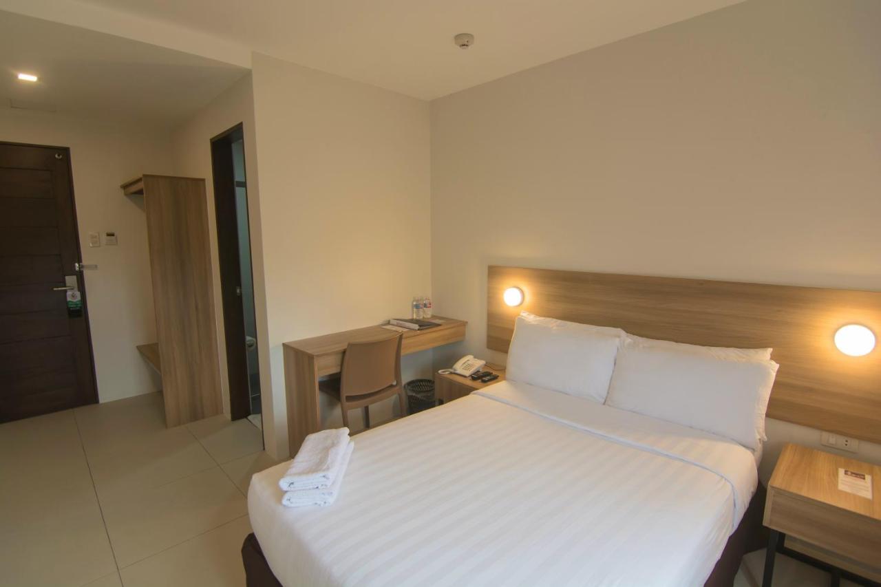 Mango Suites Tuguegarao Zewnętrze zdjęcie