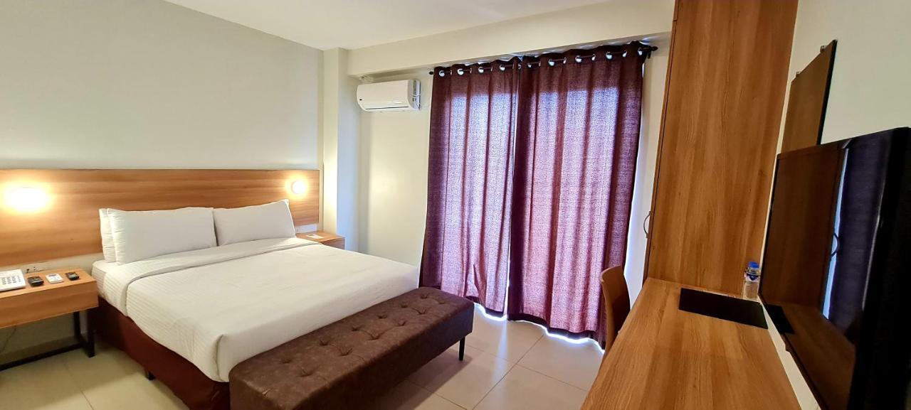 Mango Suites Tuguegarao Zewnętrze zdjęcie