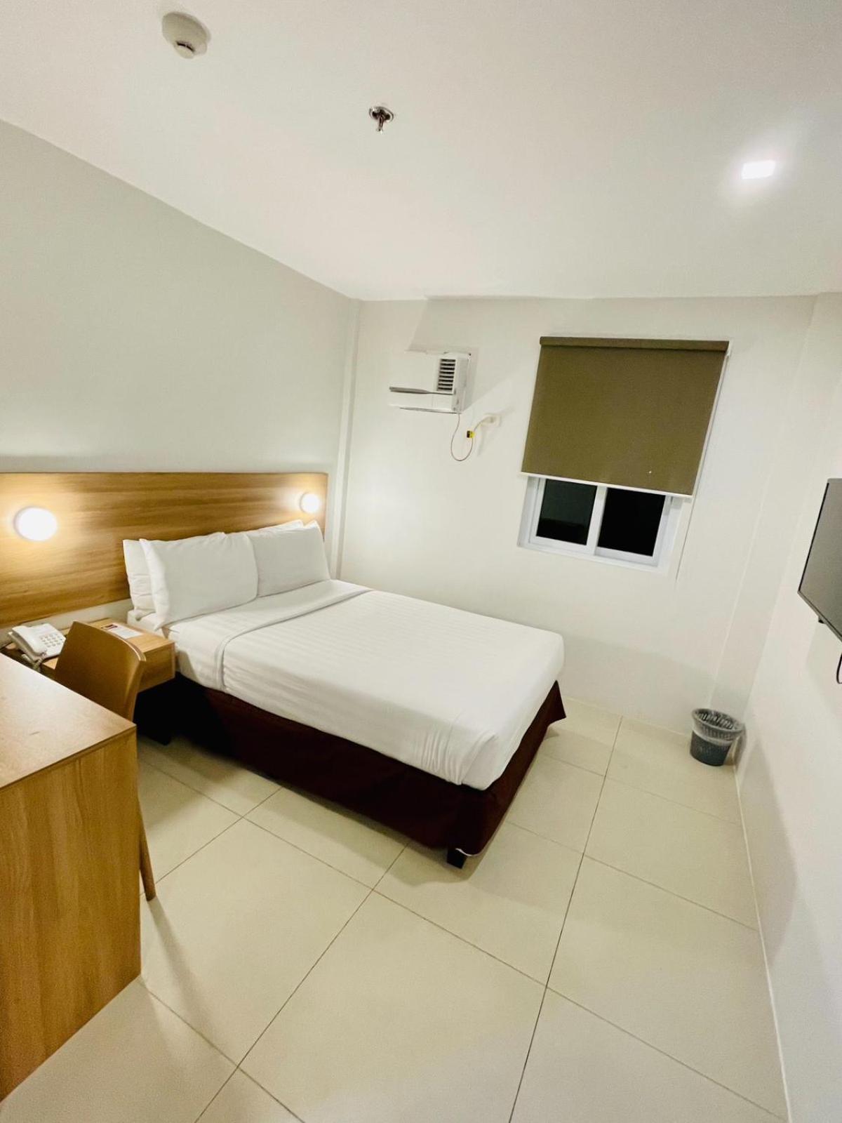 Mango Suites Tuguegarao Zewnętrze zdjęcie