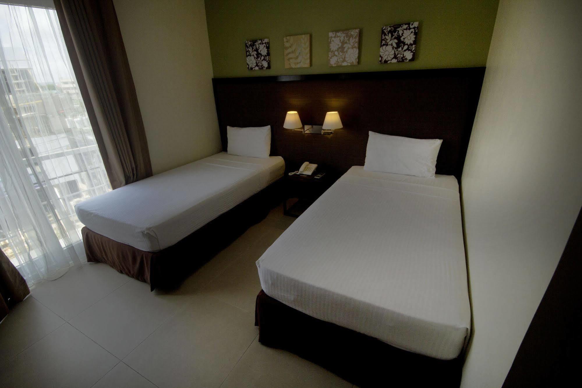 Mango Suites Tuguegarao Zewnętrze zdjęcie